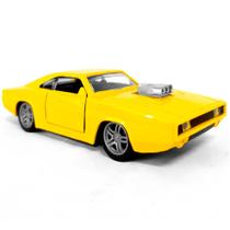 Brinquedo Infantil Carrinho Dodge Charger Amarelo Miniatura de Ferro Abre Porta