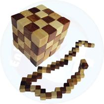 Brinquedo infantil cubo serpente 4x4 em madeira Brinquedo infantil cubo serpente 4x4 em madeira