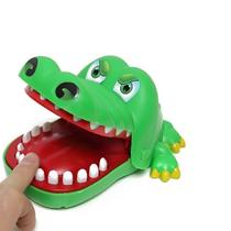 Brinquedo Infantil Jogo do Crocodilo Morde O Dedo Dentista Funciona Dando Corda Lazer Brincadeira Polibrinq - AN0025
