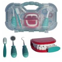 Brinquedo Infantil Maleta Kit Dentista Verde Brinquedo Educativo Odonto Criancas Odontologia Faz de Brinquedo Infantil Maleta Kit Dentista Verde Brinquedo Educativo Odonto Criancas Odontologia Faz de