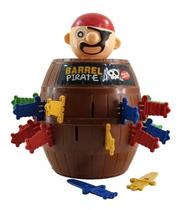 Brinquedo jogo barril do pirata com espadas