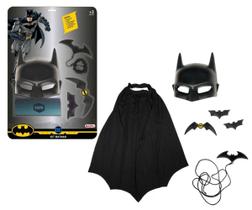 Brinquedo Kit Acessórios Batman Aventura Dc Comics com Capa e Máscara