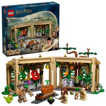 Brinquedo LEGO Harry Potter, Castelo de Hogwarts, Herbologia, Classe 76445 Brinquedo LEGO Harry Potter, Castelo de Hogwarts, Herbologia, Classe 76445