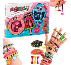 Brinquedo Menina Kit Miçangas Pulseira Colar Chaveiro 200 Peças Toys Import Brinquedo Menina Kit Miçangas Pulseira Colar Chaveiro 200 Peças Toys Import