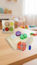 Brinquedo Montessori Madeira Frutas e Legumes 24 Pçs Brinquedo Montessori Madeira Frutas e Legumes 24 Pçs