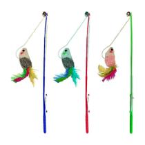 Brinquedo Napi Vara Peixe e Penas para Gatos - Cores Sortidas Brinquedo Napi Vara Peixe e Penas para Gatos - Cores Sortidas