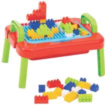 Brinquedo para Montar Mesa Mercoblocks Unissex com 64 Peças