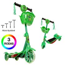 Brinquedo Patinete Infantil Hulk 3 Rodas Com Luz E Som Brinquedo Patinete Infantil Hulk 3 Rodas Com Luz E Som