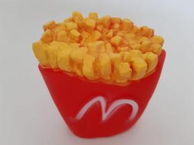Brinquedo Pet Mordedor Borracha Batata Frita Sonoro P/ Cães - ZUCA PET Brinquedo Pet Mordedor Borracha Batata Frita Sonoro P/ Cães - ZUCA PET