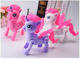 Brinquedo Pony Unicórnio com Asas Som Luz Musical Anda e Toca Musica Cavalo Ponei para Crianças