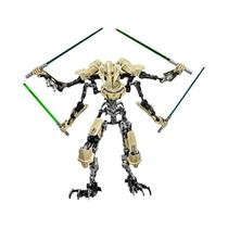 Brinquedo Robô Star Wars Grievous 32cm - Com Sabre de Luz e Acessórios