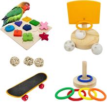 Brinquedos de Pássaro para Periquitos, Conjunto de 5 Peças (Inclui Brinquedo de Basquete para Pássaros, Skate para Pássaros, Brinquedo de Empilhar para Pássaros, Quebra-Cabeça de Bloco de Madeira para Papagaio, Pequeno Sepak Takraw)