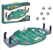 Brinquedos divertidos com jogos de tabuleiro de futebol