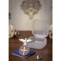 Broche Botton Espirito Santo Com Medalha São Bento + Caixinha Broche Botton Espirito Santo Com Medalha São Bento + Caixinha