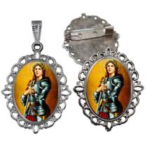 Broche com Relicario Cor Prata Santa Joana D Arc Terno Noivo lapela Qualidade Resinado Alto Padrão Casamentos Broche com Relicario Cor Prata Santa Joana D Arc Terno Noivo lapela Qualidade Resinado Alto Padrão Casamentos
