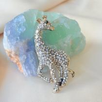 Broche Girafa Dourada com Pedras Broche Girafa Dourada com Pedras