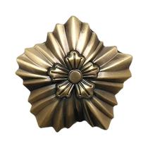 Broche Lady Dimitrescu, Pin De Lapela, Botões Para Fantasia De Cosplay Do Filme Resident Evil Broche Lady Dimitrescu, Pin De Lapela, Botões Para Fantasia De Cosplay Do Filme Resident Evil