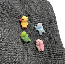 Broches alfinetes de lapela 4pcs bonito dos desenhos animados pequena tartaruga broche pino conjunto crachá acessórios de bolsa de roupas