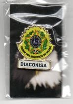 Broches com ofícios para ornamentar a roupa do cristão