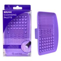 Brush Cleansing Palette Paleta em Silicone para Limpeza de Pincéis Klass Vough Brush Cleansing Palette Paleta em Silicone para Limpeza de Pincéis Klass Vough