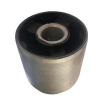 Bucha Engate Trava Traseira Superior Cabine Volvo Vm 240 260