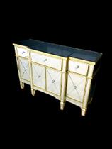 Buffet Balcão Espelhado Classico Detalhes Dourado Luxuoso Buffet Balcão Espelhado Classico Detalhes Dourado Luxuoso