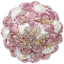 Buquê de casamento de noiva com rosas de cetim rosa e marfim com pérola