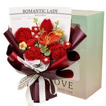 Buquê de flores de crochê Wishwell Pop Dia dos Namorados vermelho