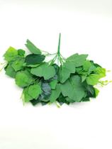Buquê de Folhas Verdes Artificiais Com 7 Galhos