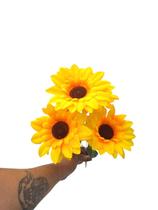 Buquê de Girassol com 5 Flores P/Decoração Casamento Arranjos Decorar Festas Casa