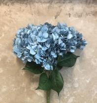 Buquê de Hortênsia - 48x17x11cm - Azul - Flórida Decorações