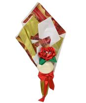 Buque de Rosa Artificial C/uma flor de cetim e um Sabonete