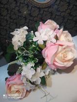Buquê de rosas artificiais Buquê de rosas artificiais