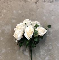 Buquê de Rosas com 7 Flores - 35x20x10cm - Creme - Flórida Decorações