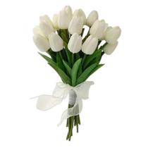 Buque De Tulipas Brancas Real Ao Toque Com 10 Unidades Buque De Tulipas Brancas Real Ao Toque Com 10 Unidades