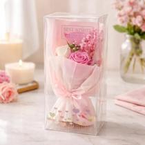 Buquê Decorativo Rosa Com Caixa Transparente Rosa Buquê Decorativo Rosa Com Caixa Transparente Rosa