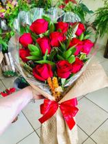 Buquê natural com 12 rosas Buquê natural com 12 rosas