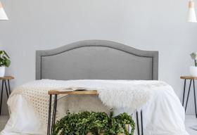 Cabeceira Casal Curva Luxo 140x60 Suede Cinza - Tachas Fumê Cabeceira Casal Curva Luxo 140x60 Suede Cinza - Tachas Fumê
