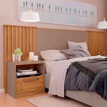 Cabeceira Casal Extensível até 325,6cm com Mesa de Cabeceira Lucius Caemmun Cabeceira Casal Extensível até 325,6cm com Mesa de Cabeceira Lucius Caemmun