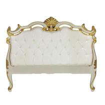 Cabeceira Casal Imperial Rainha Entalhada Laca Branca Apliques Folheados a Ouro Veludo Branco