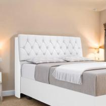 Cabeceira Estofada Ísis Queen Branca com Capitonê Branco Cabeceira Estofada Ísis Queen Branca com Capitonê Branco
