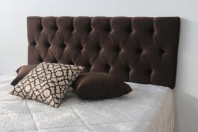 Cabeceira Estofada No Tamanho Queen Capitonê 160x60cm Marrom Escuro Com Botões Na Mesma Cor