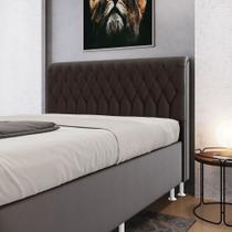 Cabeceira Estofada para Cama Box Bellatrix 195 para Cama King Couro Artificial Marrom Aradecor