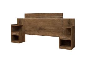 Cabeceira para Box casal de 1,40m Até 1,60m Moa Extensível + 02 Mesas de Cabeceira com gaveta Modelo Retrô Cor Jequitibá amadeirada