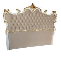 Cabeceira Queen Imperial Rainha Entalhada Laca Branca Apliques Folheados a Ouro Veludo Bege