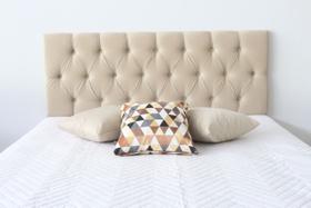 Cabeceiras Estofada Casal 1.40m Painel Cor off white botoes cor