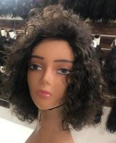 Cabelo curto andulado