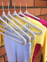 Cabide de plástico com gancho de metal giratório triangulo para roupas de bebê sem grampo kit prata Ioplast