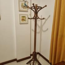 Cabideiro Roma Madeira Maciça 166cm X 50cm X 50cm Cabideiro Roma Madeira Maciça 166cm X 50cm X 50cm