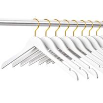 Cabides de madeira Amber Home White com gancho dourado, pacote com 24